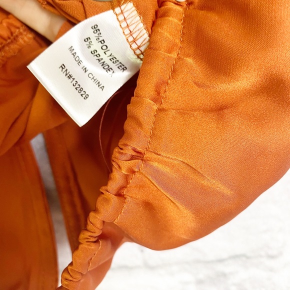 Superdown Renee Crop Top in Rust - Picture 10 of 10